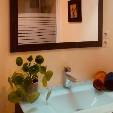 Tatil Evi Un Spacieux Et : Les Charmines *